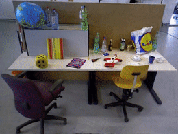 Reconstruct 3-D Scenes and Synthesize Novel Views Using Neural Radiance Field Model